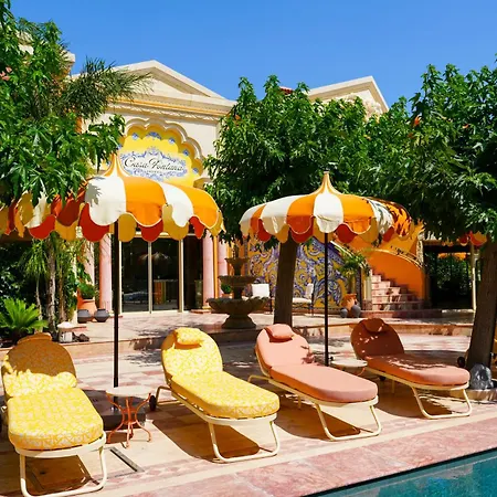 ホテル Casa Fontana アラカティ