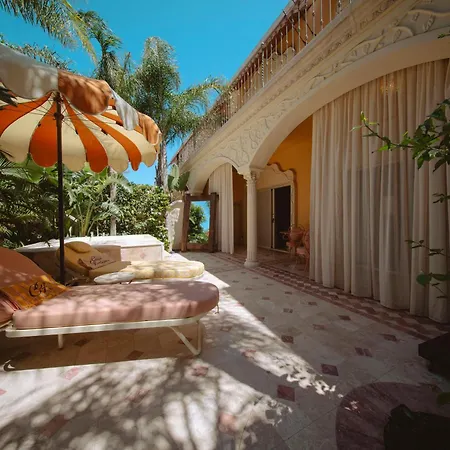 Casa Fontana ホテル